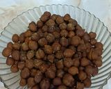 A picture of step 2 of Black Chickpea kala chana chat.