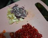 Foto langkah ke 1 dari resep 13) Tumis Buncis Wortel Baso.
