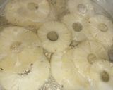 A picture of step 4 of Individual Pineapple Cakes.