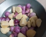 Foto langkah ke 1 dari resep 87. Opor Ayam Kampung Babon Muda.