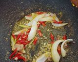 Foto langkah ke 2 dari resep Udang Oseng Mentega.