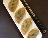 A picture of step 4 of Tofu & Leek Dumplings.