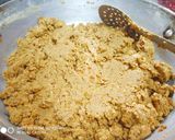 A picture of step 1 of Besan Laddu.