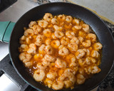 Foto del paso 2 de la receta: Provolone con gambas al ajillo
