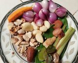 Foto langkah ke 3 dari resep Lontong Kari Ayam.