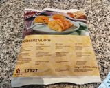 Foto del paso 1 de la receta Croissant sin gluten y sin lactosa, cocido y ultracongelado