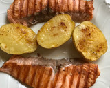Foto del paso 6 de la receta: Salmón, con colores otoñales (mandarina, arándano y patata amarilla)
