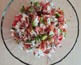 Foto del paso 2 de la receta: Salsa criolla 🍅🫑🧅🧄☘️ versión ensalada 😋 🇦🇷