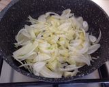 Foto del passaggio 1 della ricetta Tartare di salmone affumicato con mela verde e sedano su crema di finocchio