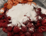 Foto del paso 7 de la receta: Tarta de frambuesas, fresas y manzana estilo americano