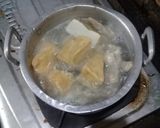Foto langkah ke 5 dari resep #8. Opor Ayam Tahu Gurih.