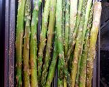 A picture of step 1 of My Grilled Asparagus. 😁.