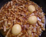 A picture of step 3 of Lu Rou Fan (滷肉飯, Taiwanese Braised meat rice bowl).