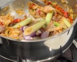 รูปขั้นตอนการทำที่ 3 ของ แกงไก่บ้านใส่วุ้นเส้น