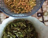 Foto langkah ke 3 dari resep Oseng daun kates pakis hijau.
