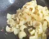 Foto langkah ke 1 dari resep Tumis Bunga Bawang Kikil.