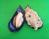 Foto del passaggio 4 della ricetta Cozze ripiene