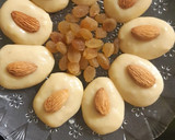 મિલ્ક કેન્ડી(Milk Candy Recipe in Gujarati) રેસીપી સ્ટેપ3ફોટો