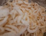 कांदा भजी (kanda bhaji recipe in marathi) रेसिपी स्टेप 3 फोटो 