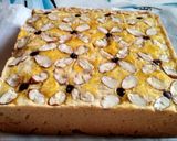 Foto langkah ke 3 dari resep Dutch butter cake (lekker Holland).