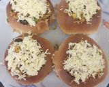 A picture of step 5 of Maggi Buns.