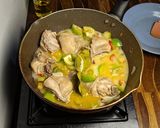 Foto langkah ke 5 dari resep Garang Asem Ayam.