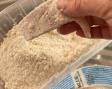 Foto del paso 2 de la receta: Merluza sin espina a la romana