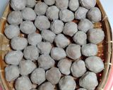 Foto langkah ke 10 dari resep Bakso Daging Sapi.