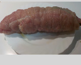 Foto del paso 13 de la receta: Pechuga de pavo rellena con salsa de vino