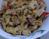 รูปขั้นตอนการทำที่ 5 ของ ผัดไก่สับใส่หน่อไม้