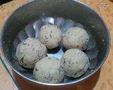 A picture of step 4 of Sattu ka Paratha.
