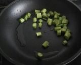 Foto del paso 5 de la receta: Ensalada tibia de pimientos con yuca y bimi
