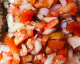 A picture of step 1 of Simple salad🍅🧅.