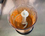 Une image de l'étape 2 de Sauce salade à la tomate, coriandre et figue.