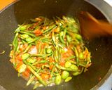 Foto langkah ke 4 dari resep Tumis Pete Kacang panjang Teri Telur Pedas.