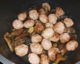 Foto del paso 5 de la receta: Albóndigas en salsa con níscalos