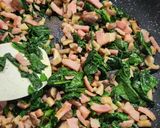 A picture of step 5 of Potato Casserole with Spinach and Mushrooms.