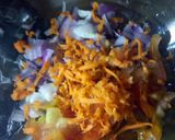 A picture of step 3 of Simple Spanish omelet.