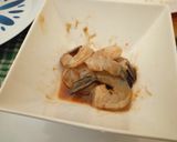 A picture of step 4 of Dynamite Prawns.