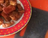 Foto del paso 7 de la receta: Patatas fritas en airfryer con costillejas y tomate