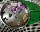 अंडा करी एकदम झणझणीत (anda curry recipe in marathi) रेसिपी स्टेप 1 फोटो