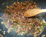 Foto del paso 7 de la receta Ternera con salsa de champiñones y soja al vino tinto