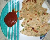 पालक और प्याज़ के पराठे (palak aur pyaz ke parathe recipe in Hindi) रेसिपी चरण 5 फोटो