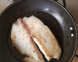 Foto del paso 4 de la receta: Filete de pescado con salsa de jitomate deshidratado