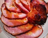 Mézes-mustáros sült sonka recept fázis 5 fotója