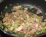 รูปขั้นตอนการทำที่ 4 ของ กะเพราวุ้นเส้นหมูเนื้อ