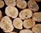 Foto del paso 2 de la receta: Tostadas saborizadas