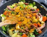 A picture of step 17 of Vegetable and Bacon Soup with Spices.