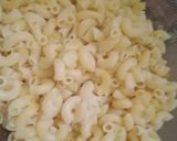 A picture of step 5 of Cheese pasta.