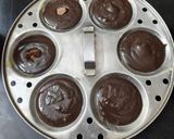 A picture of step 2 of Oreo Biscuit Cake.